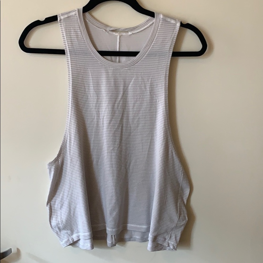 Lululemon tank